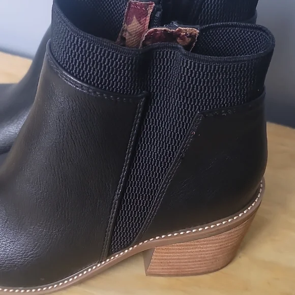 Korks By KORKS Ease Black Ankle Boots Chunky Stacked Heel - Picture 2 of 9